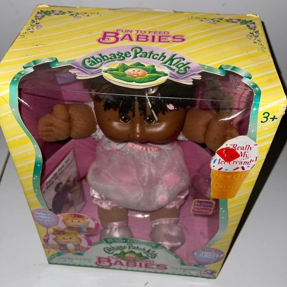 2007 Jakks CABBAGE PATCH KIDS FUN FEED BABIES Girl LUCY DEBORAH CARVEL DOLL NEW - Picture 5 of 8